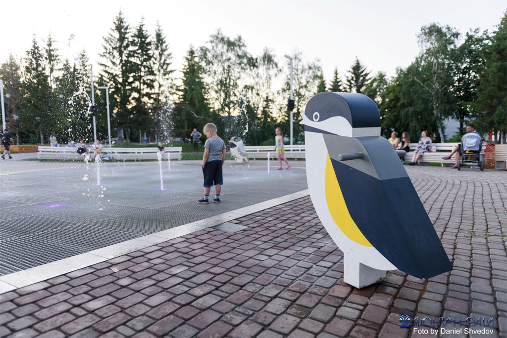 Светомузыкальный фонтанный комплекс в парке им.Джалиля в г. Мензелинск, РТ. 